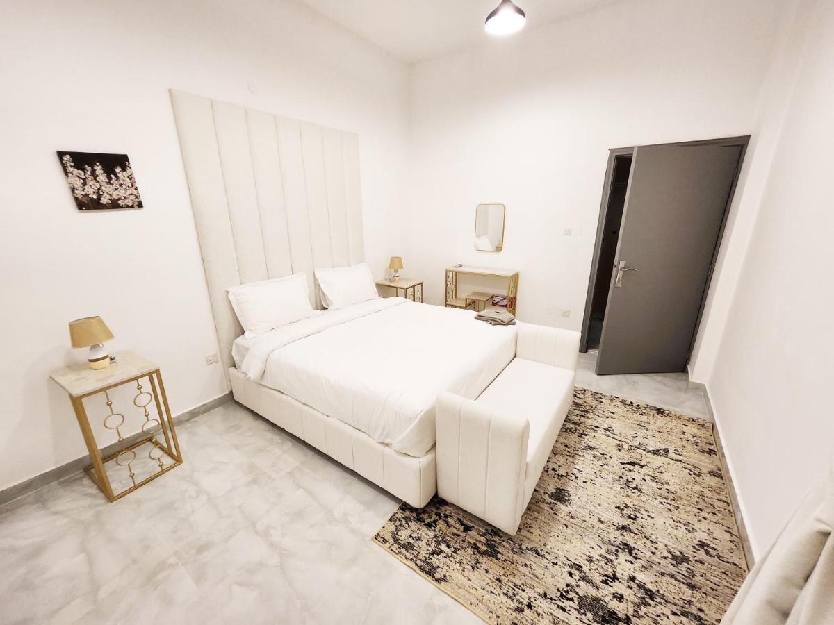 Moods Holiday Homes Al Ain Luaran gambar