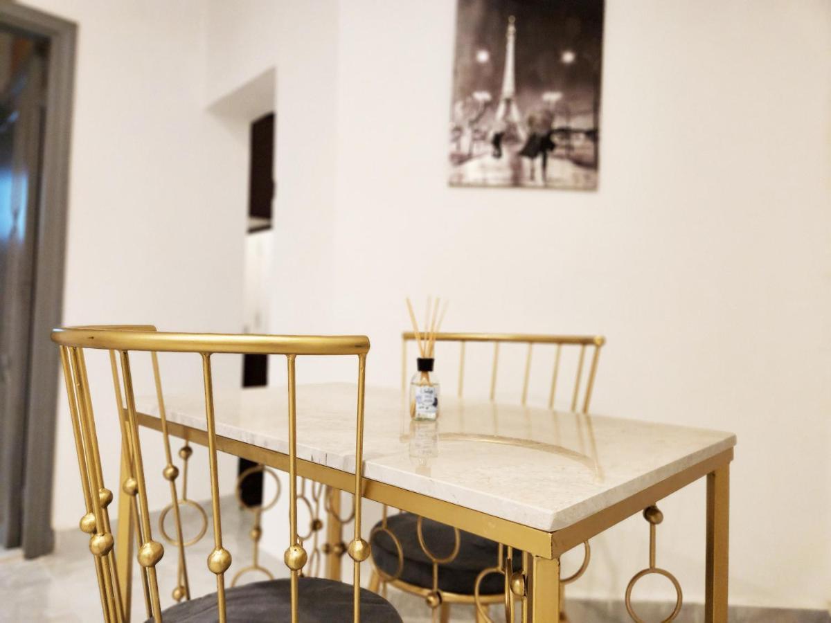 Moods Holiday Homes Al Ain Luaran gambar